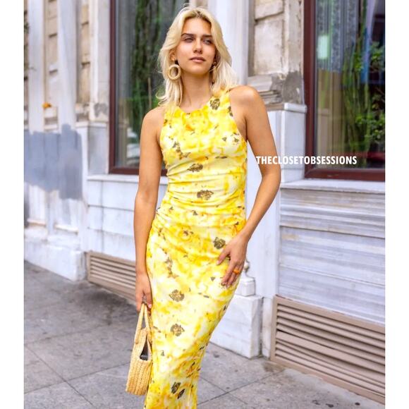 RARE!!! ZARA BLOGGER FAVE!!! Fitted Midi Dress NWT - Picture 10 of 16